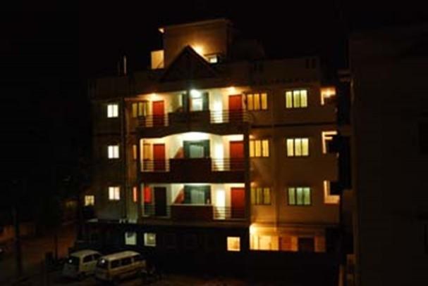 The Tavern Bed & Breakfast Bangalore Exterior photo
